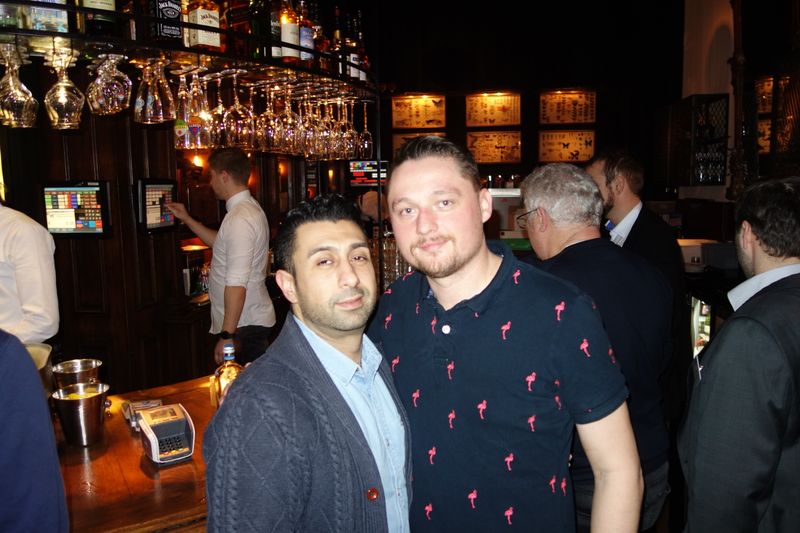 Siamak Dalai, LCD media, und Engelbert Földenyi, S&K. (Bild: IT-BUSINESS)