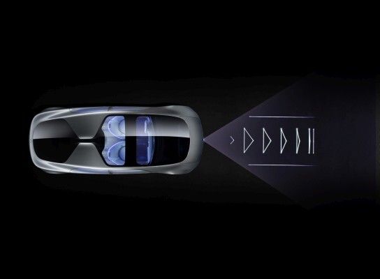 Mercedes-Benz F 015 - Luxury in Motion: Bremst der F 015 mit dem Ziel anzuhalten, zeigt eine entsprechende Projektion an, an welcher Position er zum Stehen kommen wird. So können sich andere Verkehrsteilnehmer darauf einrichten (Bild: Mercedes-Benz)