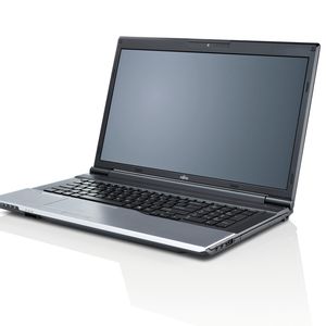 Fujitsu empfiehlt das Lifebook N532 mit großem 17,3-Zoll-Display als leistungsstarken Ersatz für einen Desktop-PC.
