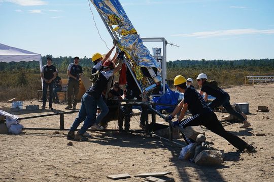 (Beim EUROC-Wettbewerb 2021 stellte die Hybridrakete des Studierendenprojekts PICCARD  einen neuen Weltrekord in ihrer Kategorie auf. Bildquelle: ARIS PICCARD)