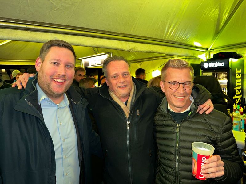 Endlich mal wieder bekannte ALSO Gesichter (v. l.) Philipp Buschulte, Bernd Rademacher und Marcel Jansen. (Bild: Vogel IT-Medien)