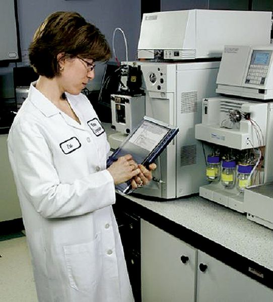 Abb.2: Neue Geräte wie der Tablet-PC helfen bei der Datenverwaltung im Labor. (Archiv: Vogel Business Media)