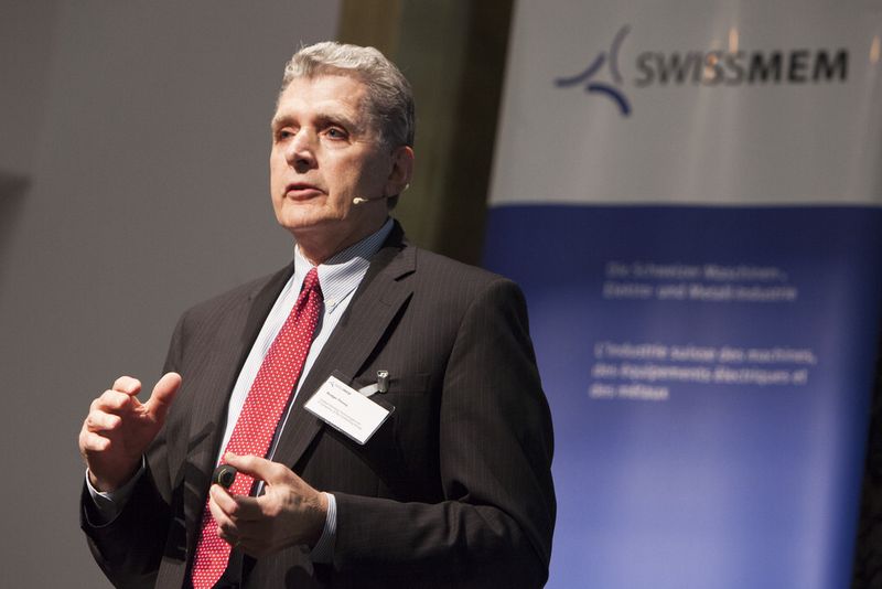 Rodger W. Pinney, President & CEO United Grinding, Ohio, bestätigte, dass nordamerikanische Produktionsbetriebe wieder sehr stark in produktive und effizientere Herstellungsverfahren investieren und einst ausgelagerte Produktionen wieder zurück in die USA geholt worden sind. (Bild: Swissmem)