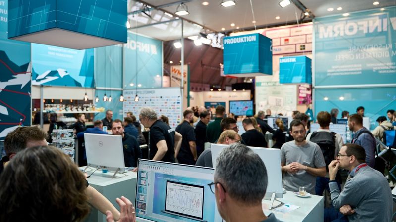 Inform wird auf der LogiMAT 2026 aktuelle KI-Lösungen für Supply Chain, Produktion und Logistik zeigen.(Bild:  Inform GmbH)