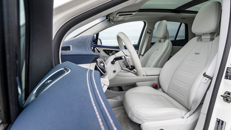 Platz gibt es reichlich. (Bild: Mercedes-Benz)