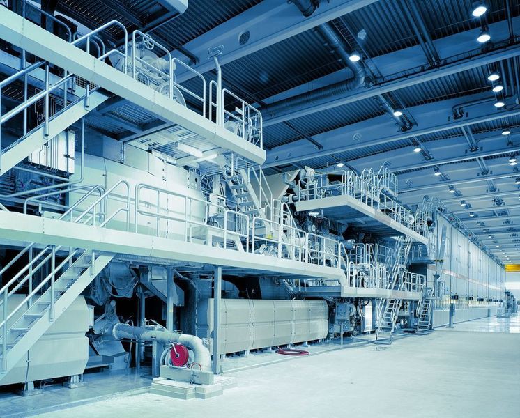 Dezentrale Struktur: Gerade in großen Anlagen der Papier- und Holzindustrie eröffnen integrierte Achsregler für hydraulische Antriebe neue Freiheitsgrade. (Archiv: Vogel Business Media)