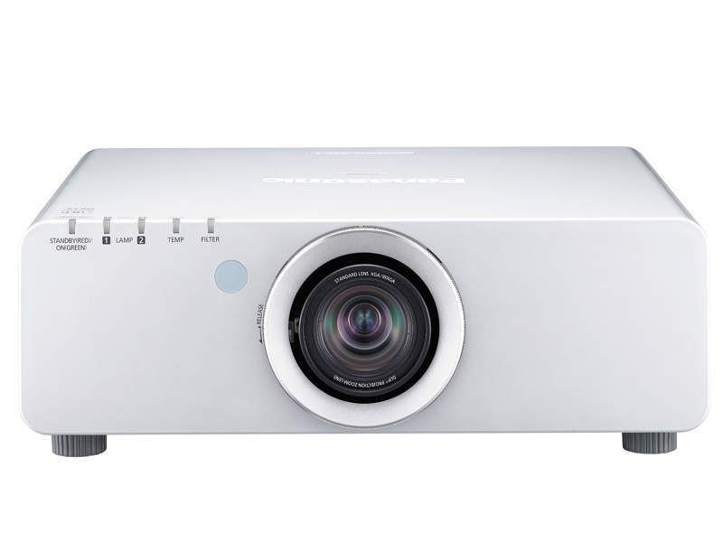 Bei Panasonic tritt der PT-D5000 die Nachfolge des PT-D4000 an: Bildqualität, Flexibilität und Wartungsfreundlichkeit will der Hersteller verbessert haben. (Archiv: Vogel Business Media)