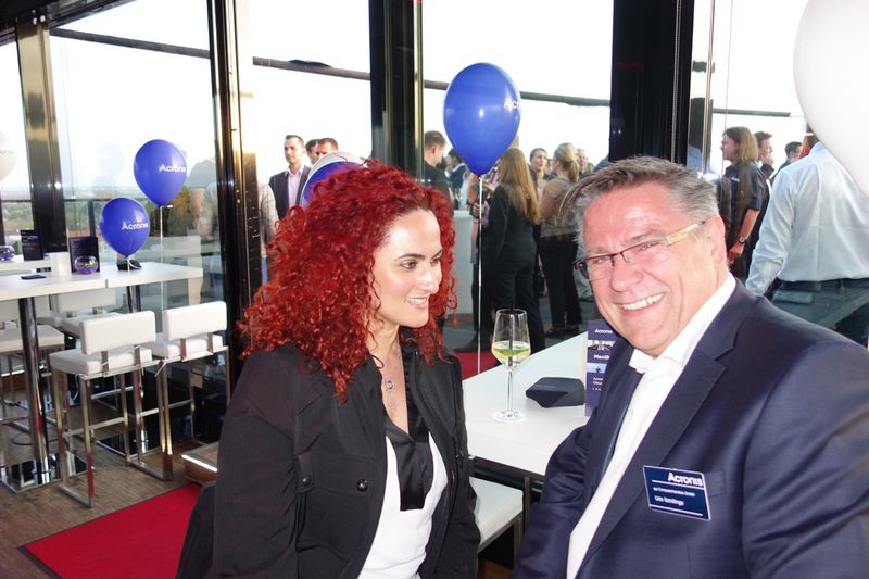 Überraschungsgäste, Besa Agaj, IT-BUSINESS, und Udo Schillings, api. (Bild: IT-BUSINESS)