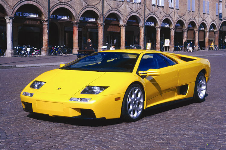 Bis 2001 wurde die letzte Serie des Diablo gebaut, es folgte der Lamborghini Murciélago. (Foto: Lamborghini)