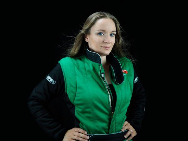 Eva Håkansson – mit fast 435 km/h die schnellste Motorradfahrerin der Welt. (KillaCycle Racing)