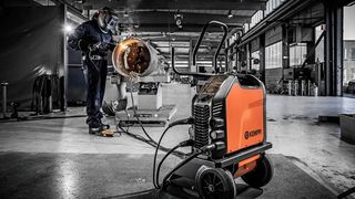 Die Master 315 von Kemppi macht das E-Handschweißen einfacher. Das innovative sowie smarte Weld Assist Auswahl-Tool ist die Erklärung dafür, sagt der Hersteller. (Kemppi / Pictuner Oy)