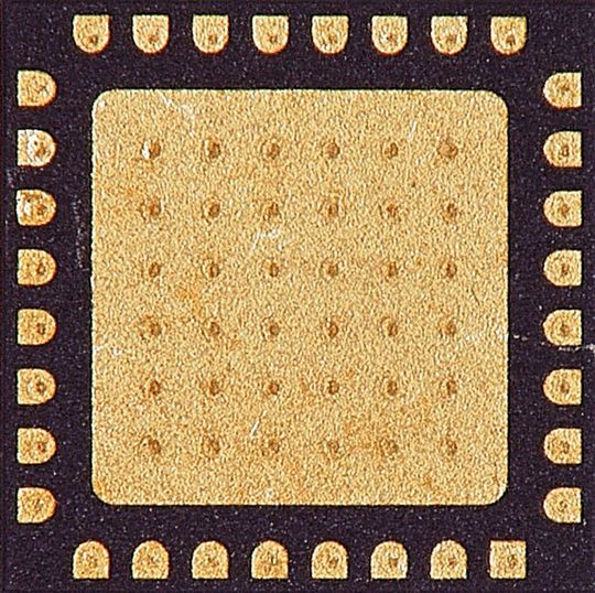 Bild 1: Anschlussflächen auf der Unterseite stellen neue Anforderungen(Bild:  AUBE ELECTRONIC)