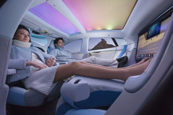 Mit dem vollelektrisch angetriebenen Konzeptfahrzeug „XchangE“ zeigt die Schweizer Ideenschmiede Rinspeed auf dem Genfer Auto-Salon die Zukunft des autonomen Fahrens.  (Rinspeed)