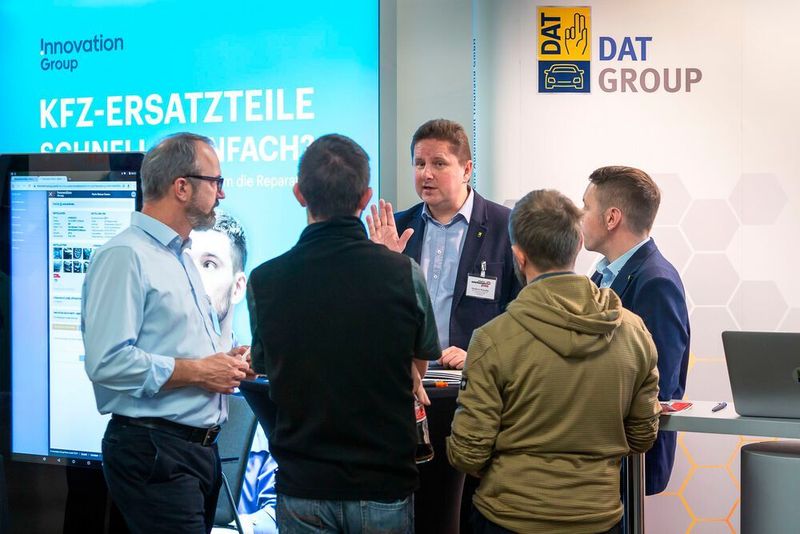 Die DAT bietet im Rahmen ihrer „Silver-DAT 3“ jetzt Original-Reparaturleitfäden der jeweiligen Fahrzeughersteller an. Allen voran freie Betriebe profitieren dabei von „unverfälschten“ Daten und Informationen. (Stefan Bausewein)