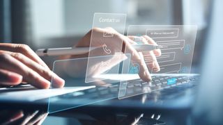 customer-20service-tippapatt-adobestock-547404496-neu-934x525 (Bild: tippapatt/Adobe Stock)