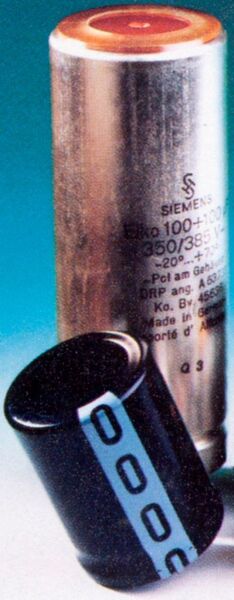 Bild 19: Aluminium-Elektrolyt-Kondensatoren (Siemens Archiv)