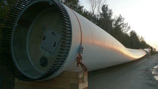 Die Montage von Windflügeln ist ohne den Einsatz von Epoxidharz-Klebstoffen kaum mehr vorstellbar. Bild: Juliana Schulze (Archiv: Vogel Business Media)