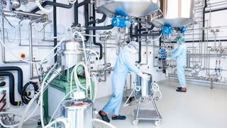 In Bioreaktoren werden bei Polymun Biopharmazeutika hergestellt. (Source: Stephan Polzer)