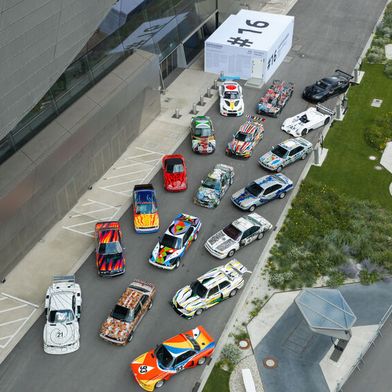 Die Eröffnung der Art-Car-Ausstellung bildet zugleich den Abschluss der BMW-Art-Car-World-Tour, die die Sammlung nach Stationen in über 30 Ländern weltweit sichtbar gemacht hat. (Bild: BMW AG)