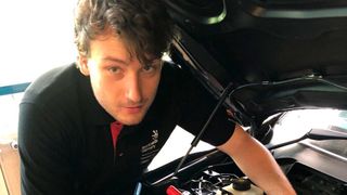 Für das Kfz-Gewerbe tritt bei der Berufs-Europameisterschaft Euroskills unter anderem Tobias Zander (22) an.  (Bild: ProMotor)