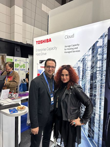 Kein Cloudfest ohne Milutin Savic (Toshiba) und Besa (IT-BUSINESS). (Bild: Vogel IT-Medien GmbH)