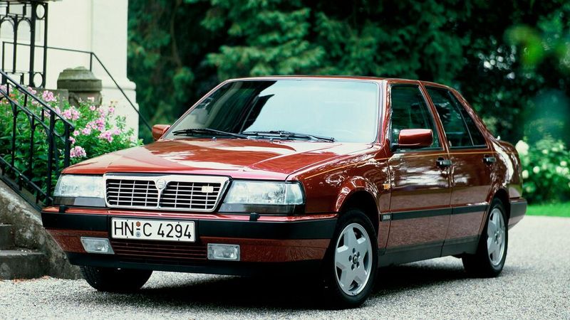 Erster Viertürer mit Ferrari-Power: Der furios schnelle Lancia Thema 8.32 schrieb Geschichte.  (Bild:  Lancia/Stellantis )