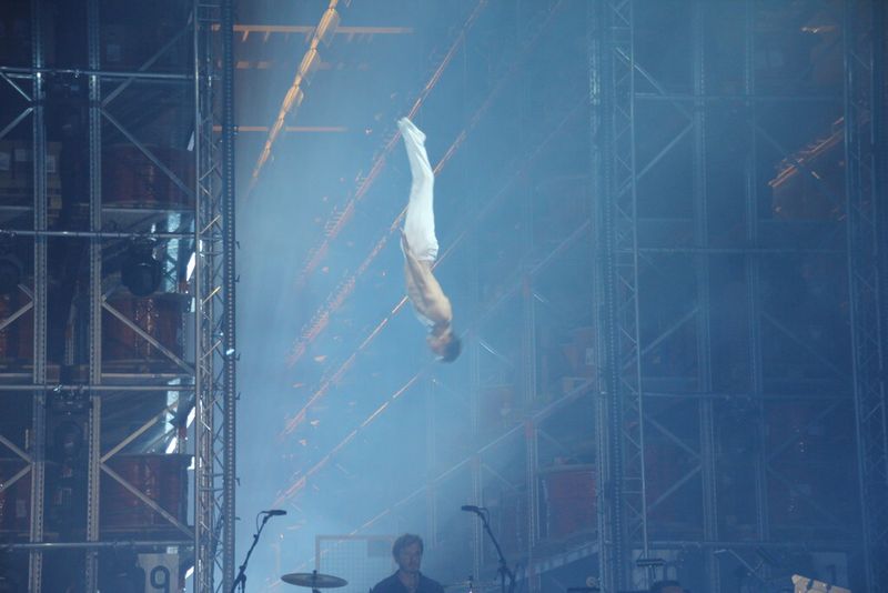 Der Trampolinkünstler..... (Bild: Schäfer)