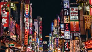 Auch in der virtuellen Kommunikation mit Japanern gibt es einiges zu beachten. (Bild: ©MartinZizlavsky - stock.adobe.com)