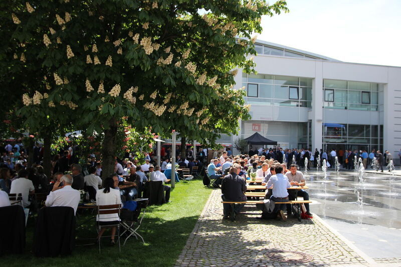 Besonders am späten Nachmittag füllten sich die Messe-Biergärten.  (Hüser / Ernhofer / PROCESS)