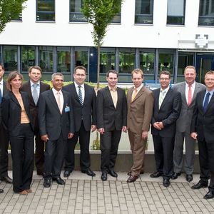 Der Händlerbeirat und Mitarbeiter von Epson (v.l.): Henning Ohlsson, Schahin Elahinija und Mechthild Knopp (Epson), Erwin Herzog, Samy Riad, Frank Schenk (Epson), Markus Ederer, Björn Böttcher, Jens Walther, Frank Ahlemeyer, Jens Greine (Epson), Michael Hencke und Volker Rotter (Epson). Nicht auf dem Bild ist Gerhard Panwinkler.