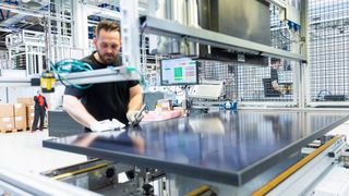 Der Solarmodulhersteller Meyer Burger plagt sich schon seit Längerem mit Insolvenzen herum. Nun ist es auch für die Tochter in den USA soweit ... (Bild: Meyer Burger)