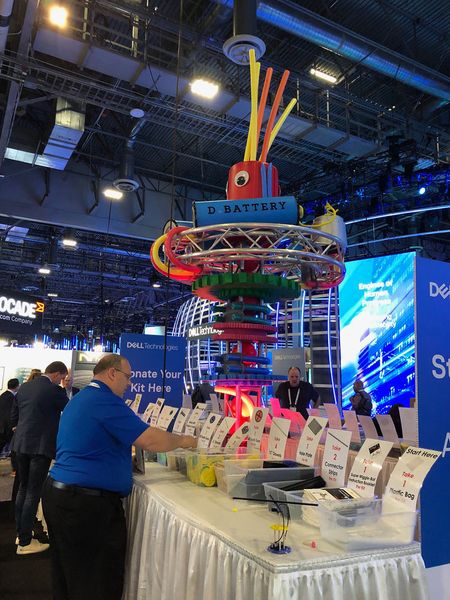 Die Module an diesem Stand förderten die Kreativität ... IoT lässt grüßen. (Ulrike Ostler/ Vogel IT-Medien GmbH)