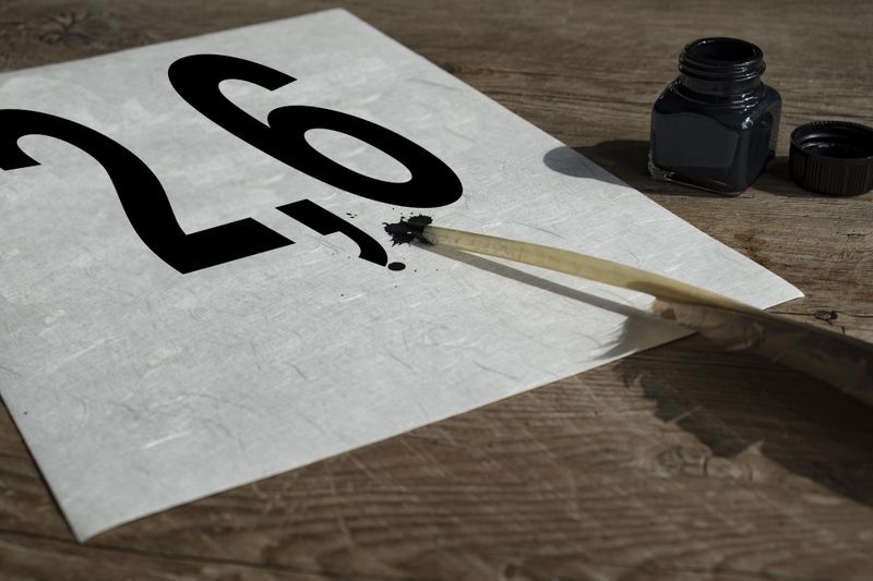 Billionen E-Mails wurden im Jahr 2000 versendet. 10 Jahre später waren es schon 107 Billionen. Bis zum Ende diesen Jahres werden voraussichtlich 1,7 Milliarden E-Mail-Konten 206,6 Billionen E-Mails versendet haben. 74,5 Billionen davon sind privat – Tendenz (–3,5% / Jahr) fallend. (Bild: gemeinfrei)