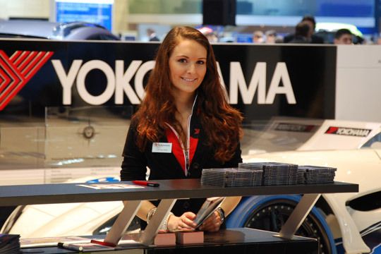 ... oder auf einer Reifenmesse. (Archiv: Vogel Business Media)