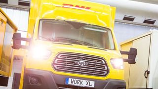 Die über 10.000 bei der Post eingesetzten Strretscooter bilden die größte Elektroflotte Deutschlands. (DHL)