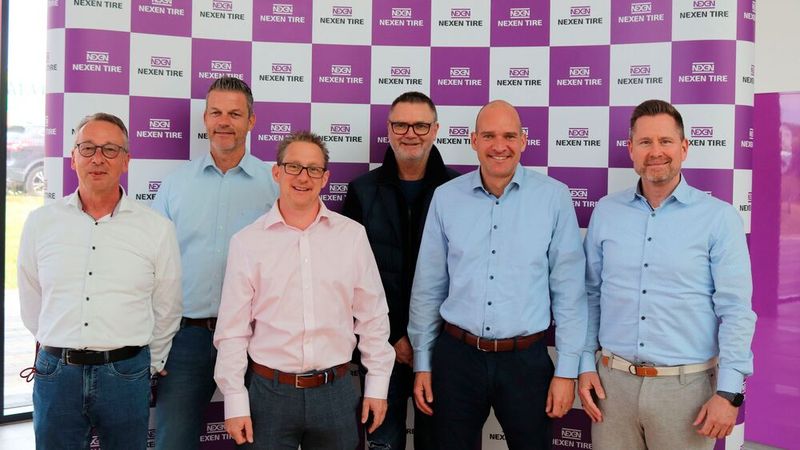 Das Nexen-Team für den Einzelhandelsvertrieb: (v. l.) Stefan Kuhn, Thomas Stelzer, Frank Tschöpe, Frank Pickshaus, Tom Uster und Marcus Endres.(Bild:  Nexen Tire)
