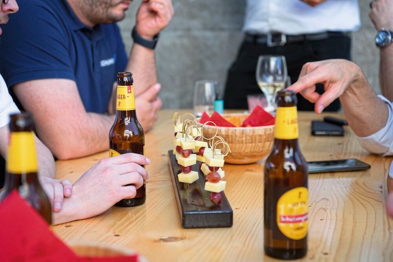 Für das leibliche Wohl war bestens gesorgt. (Bild: Thomas Entzeroth)