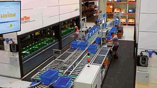 Minitec hat im Hauptwerk seine Prozesse und den Kundenservice mit einem neuen Lagerlogistiksystem optimiert; die durchschnittliche Durchlaufzeit für einen Auftrag wurde von vier Tagen auf einen Tag verkürzt. (Minitec)