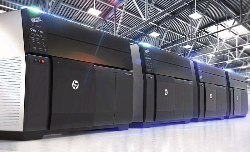 Für die Produktion in mittleren und grossen Serien sind die 3D-Drucker Metal Jet von HP konzipiert.  (©sveta – stock.adobe.com / hp)