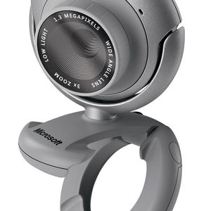Seit dem vergangenen Jahr bietet Microsoft seinen Kunden auch Webcams wie die Lifecam VX-6000 an.