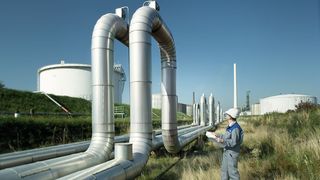 Anlagenplanung, Montage und die Durchführung von Shutdowns gehören zu den Kompetenzen von Voith Industrial Services. Mit einer neuen Branchenfokussierung unter der Marke Voith bündelt das Unternehmen nun seine Leistungen.  (Bild: Voith)