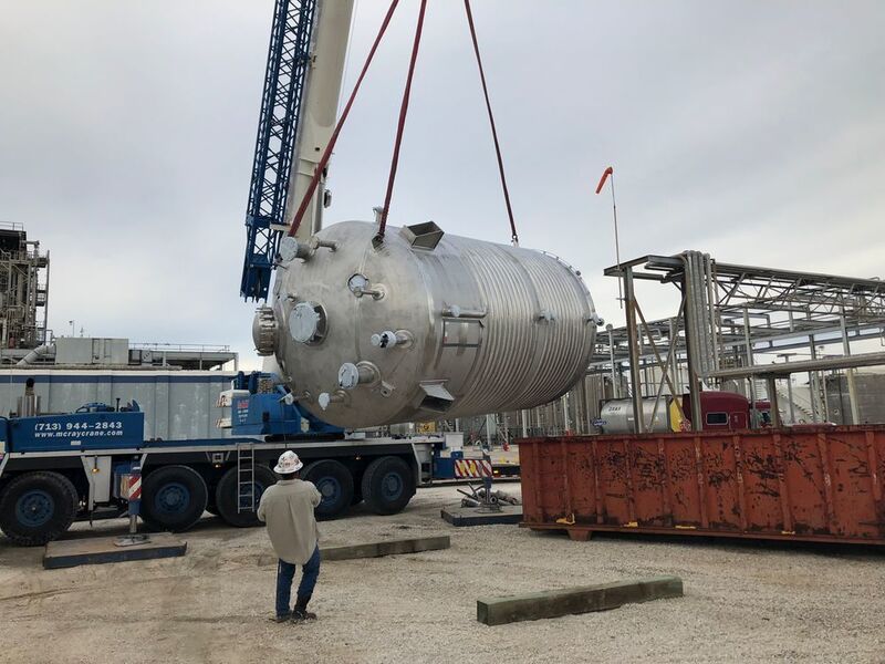 MFG Chemical installs a new 20,000 gallon reactor, one of two reactors added to its recently acquired Pasadena, TX plant, as part of a multi-million dollar upgrade to meet growing demands on the company's four chemical manufacturing plants. (MFG Chemical )