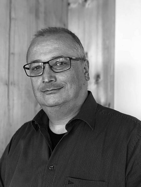 Rainer Lott, Geschäftsführer, Linrob: „Wir lösen das Problem der geringen Reichweite der Cobots, indem wir sie dreidimensional groß machen und die Genauigkeit erhalten. Das ist das, was wir können.“ (Bild: Linrob)