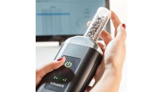 The Mobile NIR Spectrometer from trinami X. (BASF)
