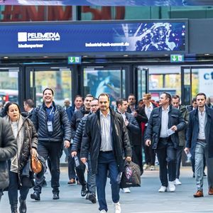 Die SPS, internationale Fachmesse für industrielle Automation, bringt Entscheider, Entwickler und Visionäre der Branche aus aller Welt zusammen.(Bild:  Mesago / Arturo Rivas)