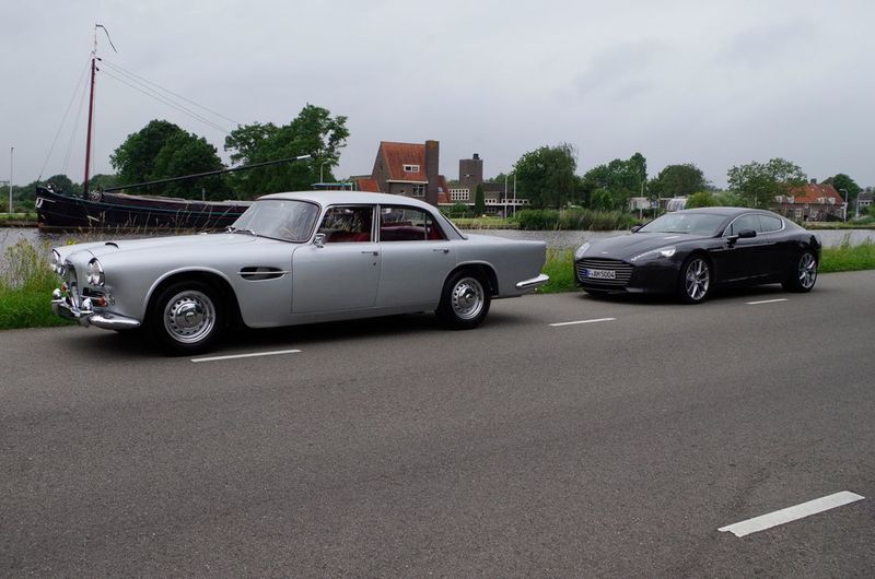 Alt trifft neu: Lagonda Rapide und Aston Martin Rapide S. (sp-x/Patrick Broich)