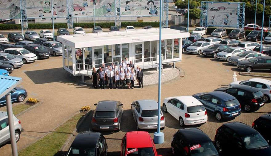 verkaufspavillon-vw-autohaus-hoyerswerder-kopie (HaCoBau Hallen und Container Systeme GmbH)