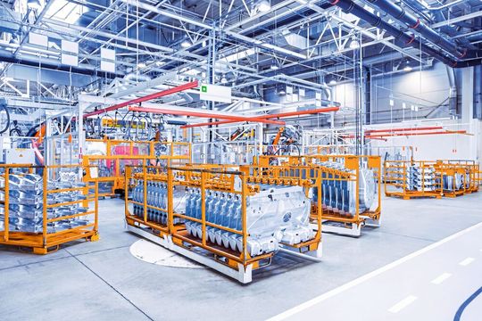 Eine vorausschauende Lagerhaltung konnte in der Krise darüber entscheiden, ob es zu Produktionsausfällen kommt oder nicht. Eine vorausschauende Lagerhaltung konnte in der Krise darüber entscheiden, ob es zu Produktionsausfällen kommt oder nicht.