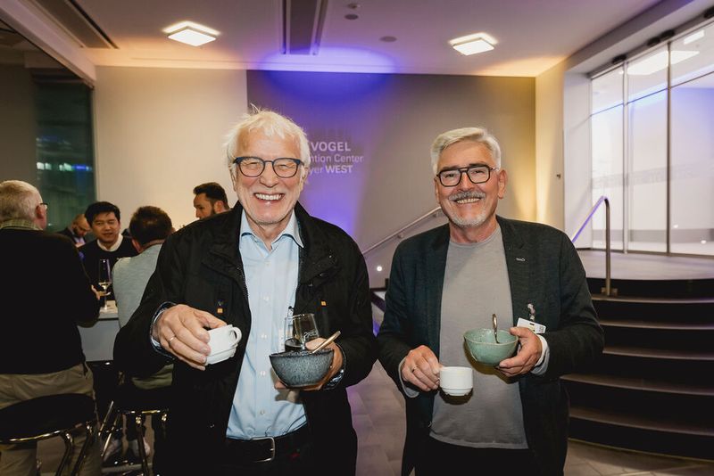 Beim Get-together der Förderprozess-Foren entstehen neue Kontakte für zukunftsweisende Projekte. (Bild: Stefan Bausewein)