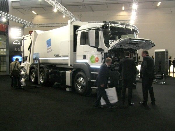 Der Mülltransporter „Metropolis“ von Benteler und MAN auf der eCarTec (Thomas Kuther)